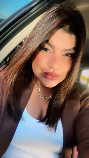 Jullyane Sales