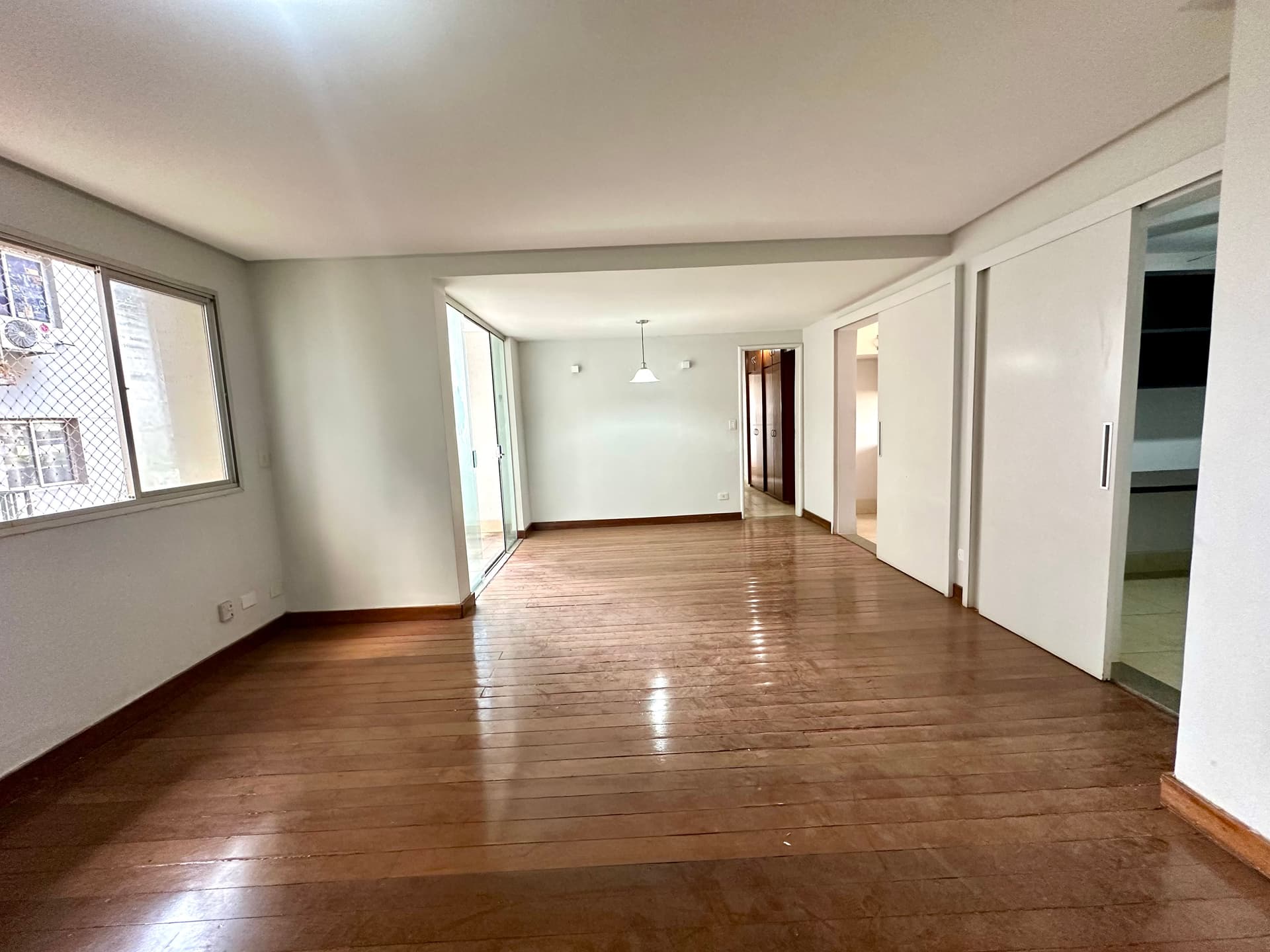 APARTAMENTO NO SETOR BUENO
