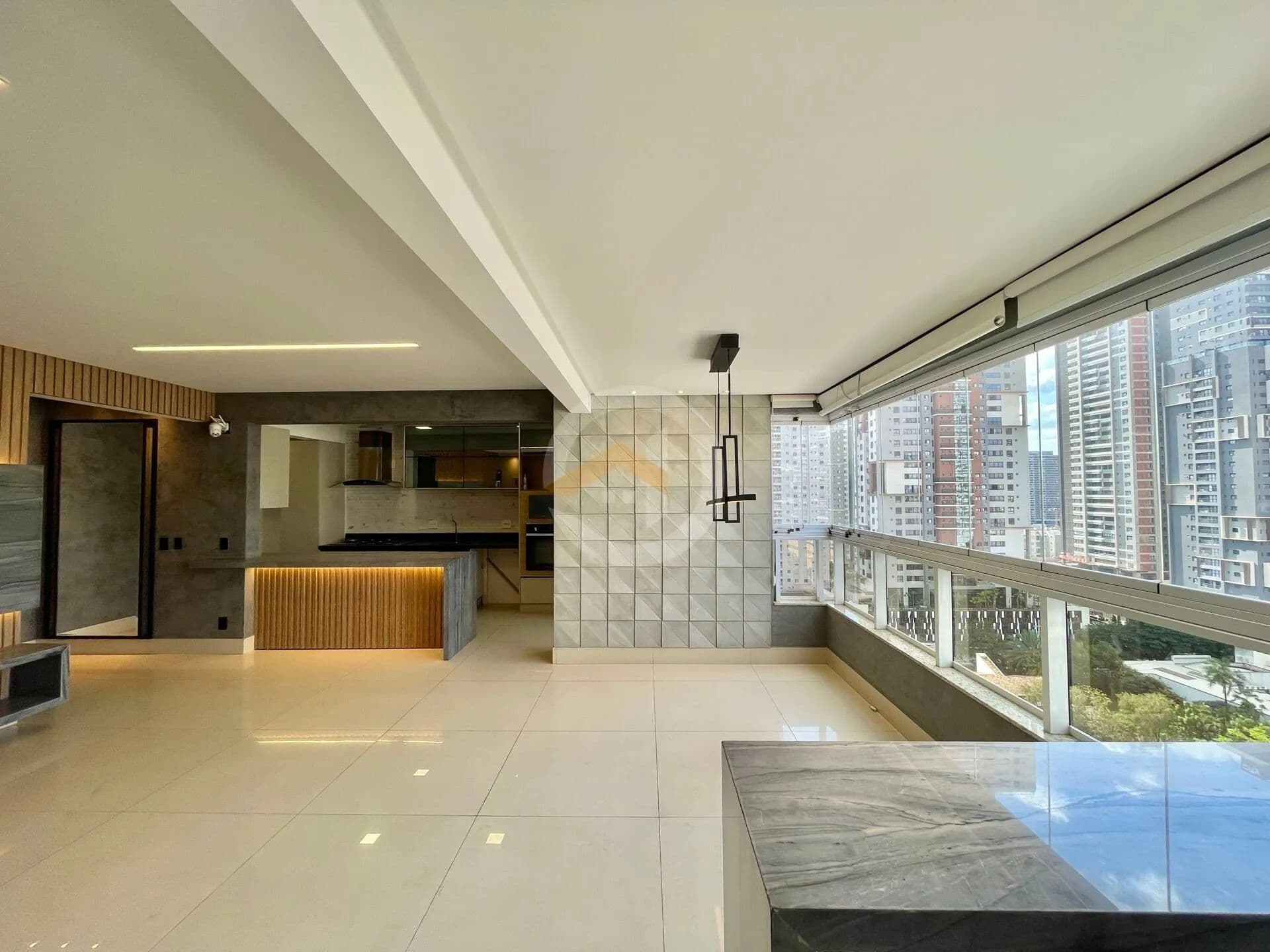 Apartamento 3 suítes no Setor Bueno