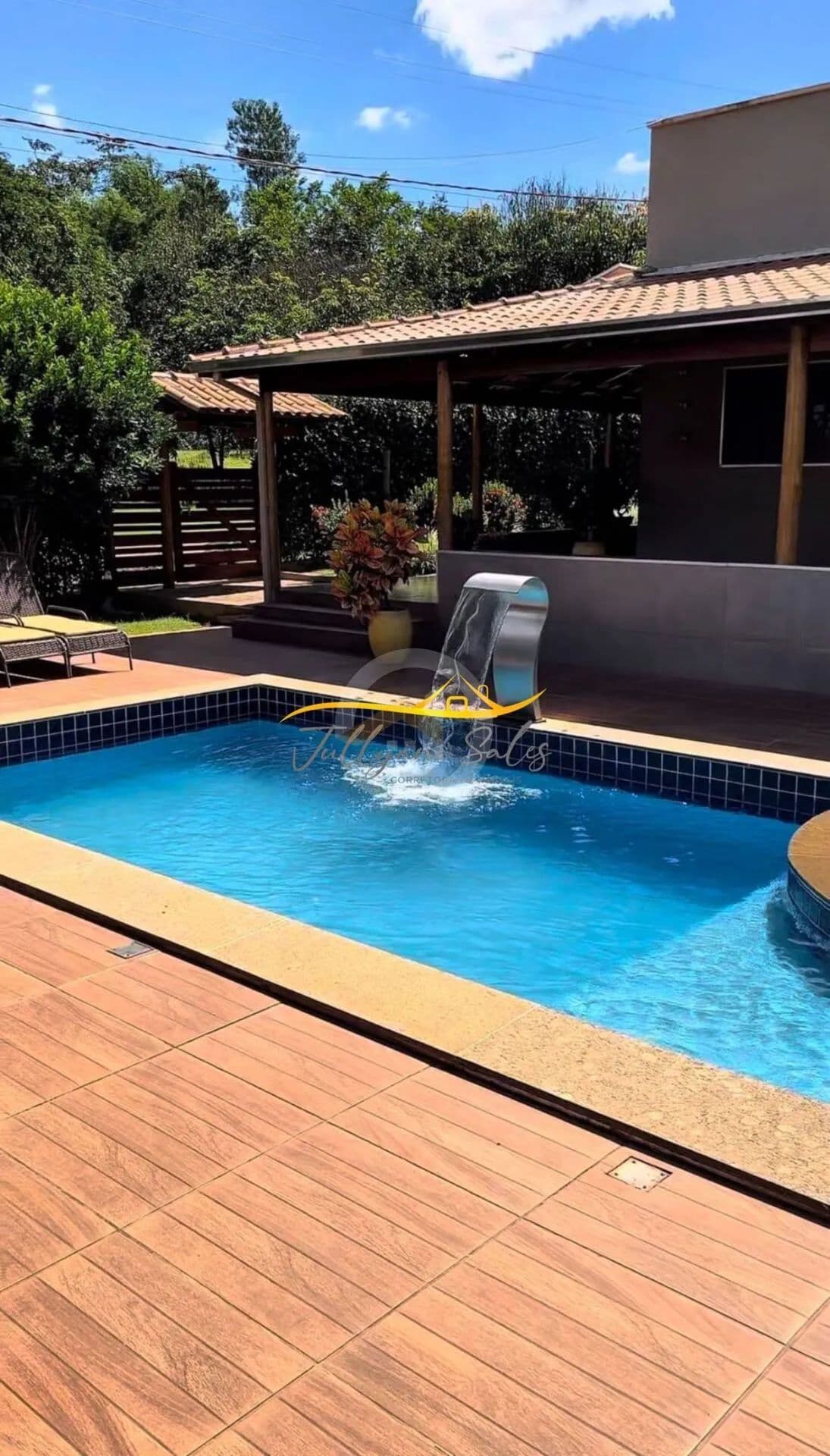 Chácara à venda em condominio fechado mobiliada com 3 quartos, 1 suite, espaço gourmet - Santa Bárbara de Goiás