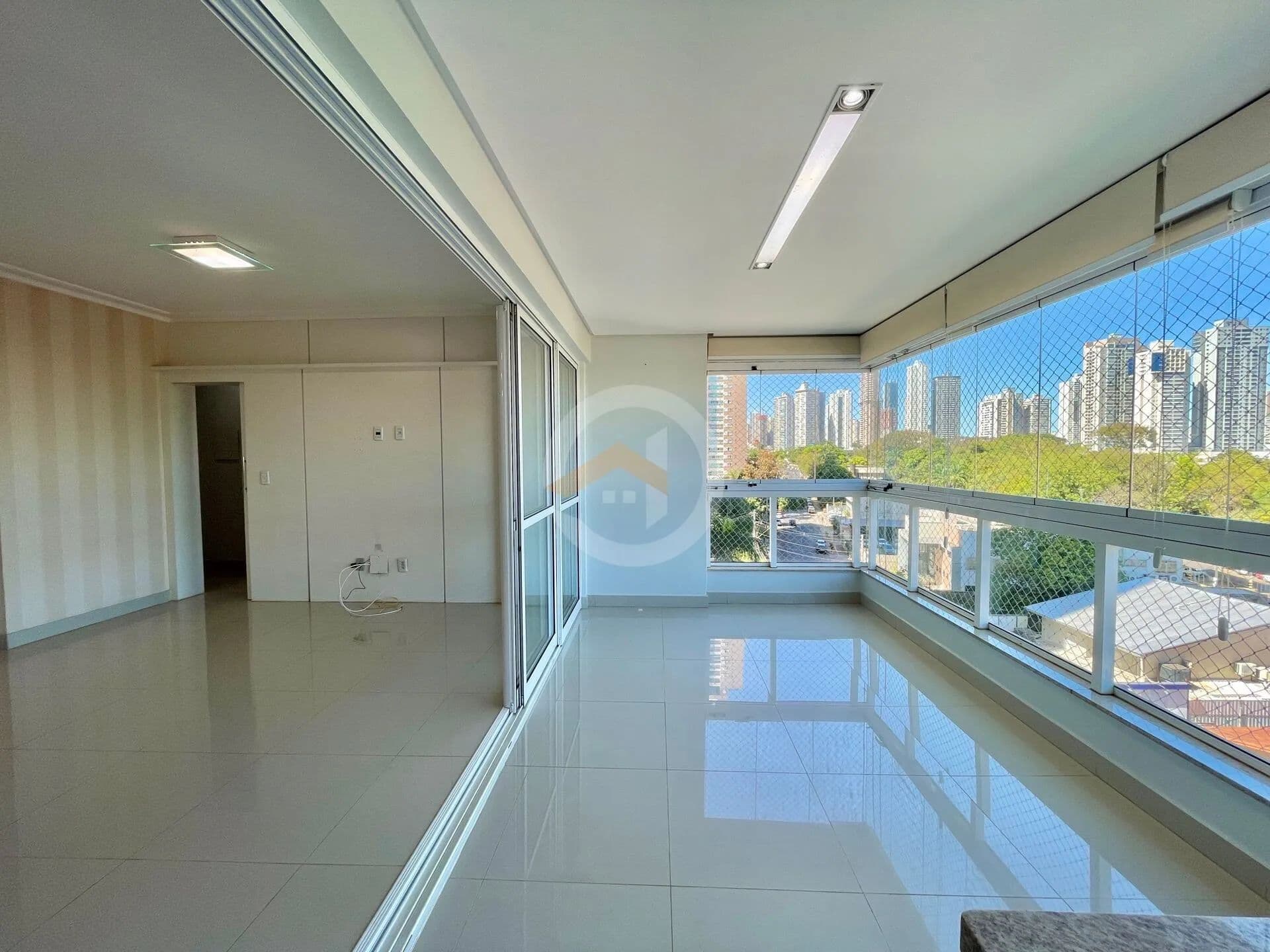 Apartamento 3 suítes no Setor Bueno