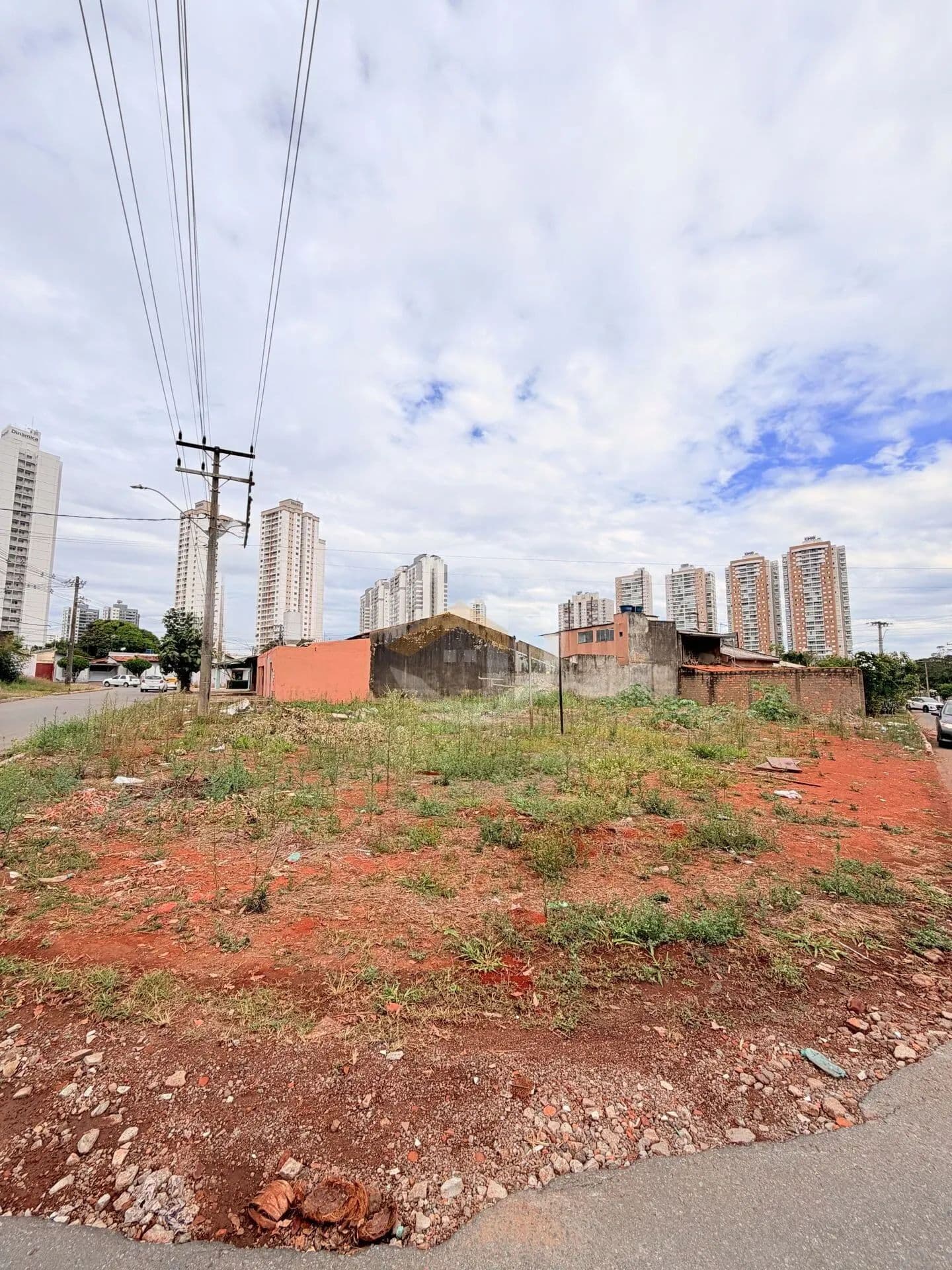 Lote à venda com 375 metros, ao lado do Parque Cascavel Jardim Atlântico em Goiânia
