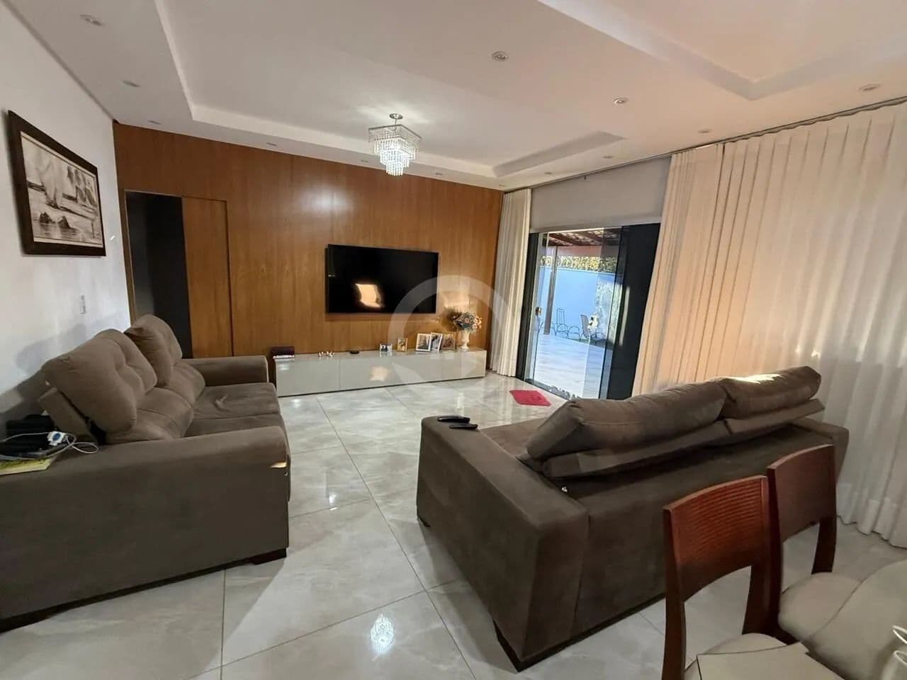 Casa a venda 3 quartos sendo 1 suíte St. Parque Flamboyant