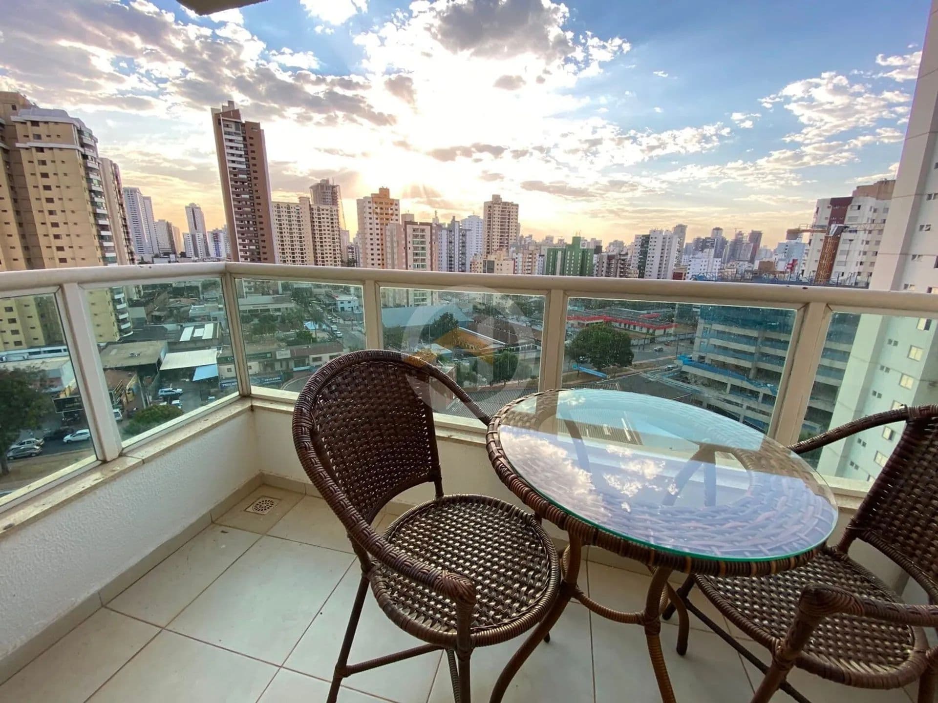 Apartamento 2 suítes no Setor Pedro Ludovico