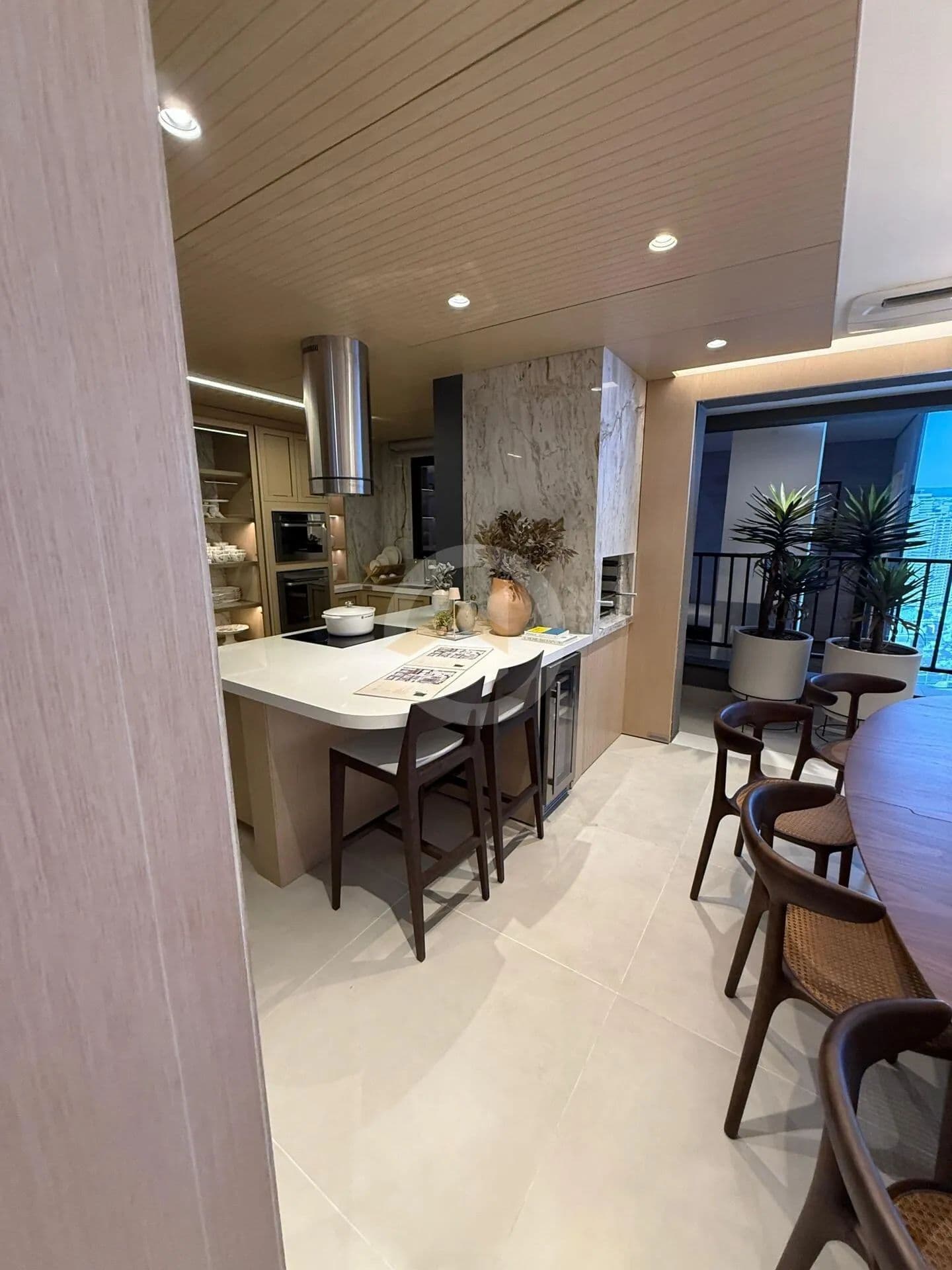 Apartamento próx. ao Pq. Areião c/ 4 suítes e 157m2 no Setor Marista - Goiânia-GO