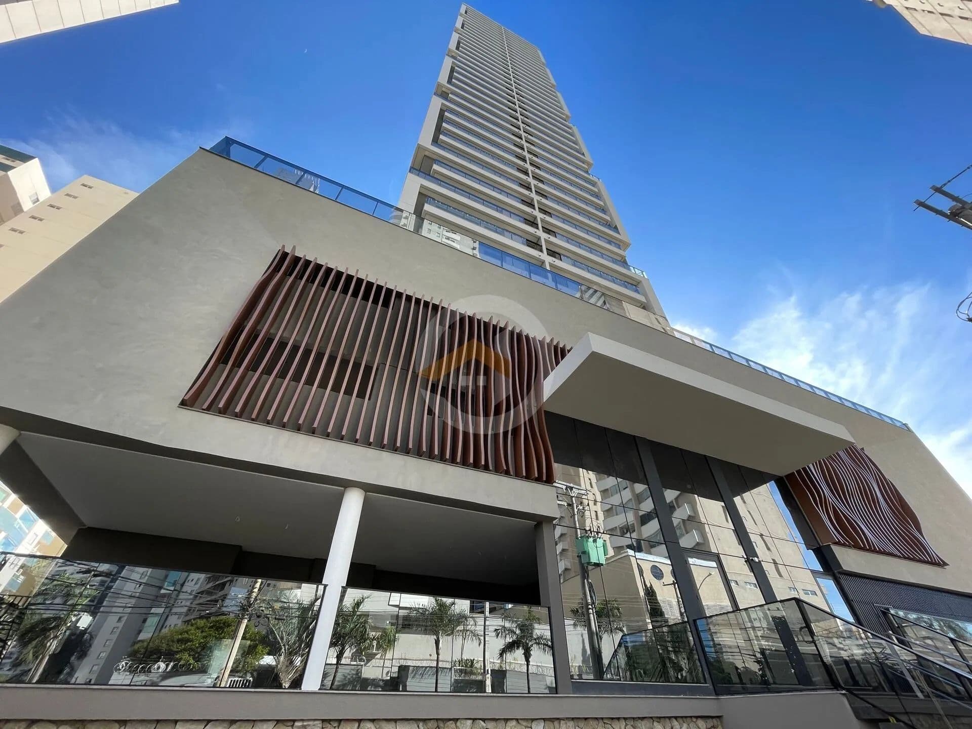 Apartamento 3 suítes no Jardim Goiás