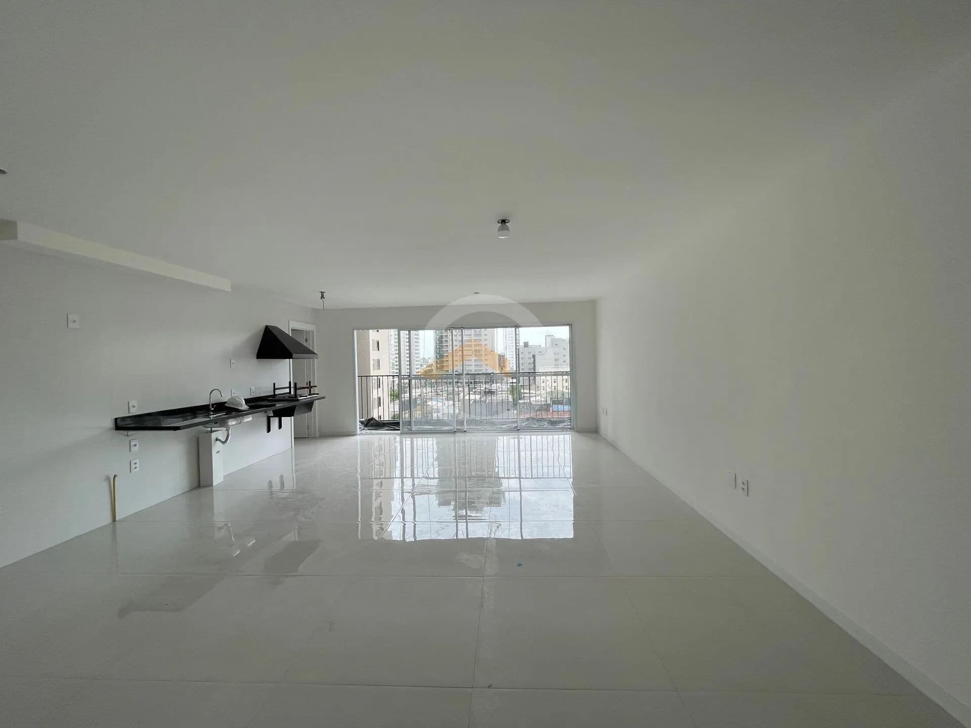 Apartamento 3 suítes no Setor Oeste