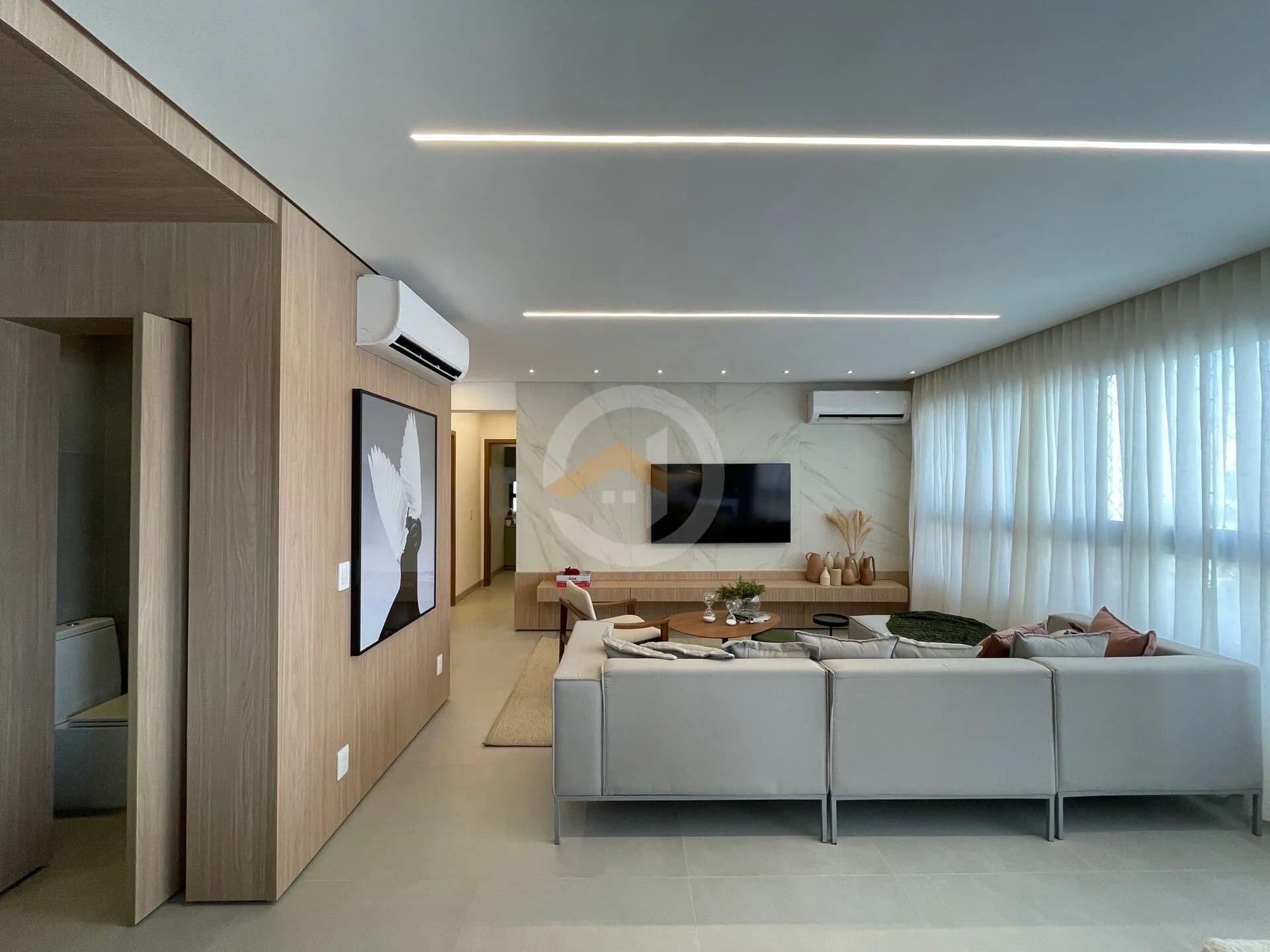 Apartamento com 3 suítes no Setor Bueno