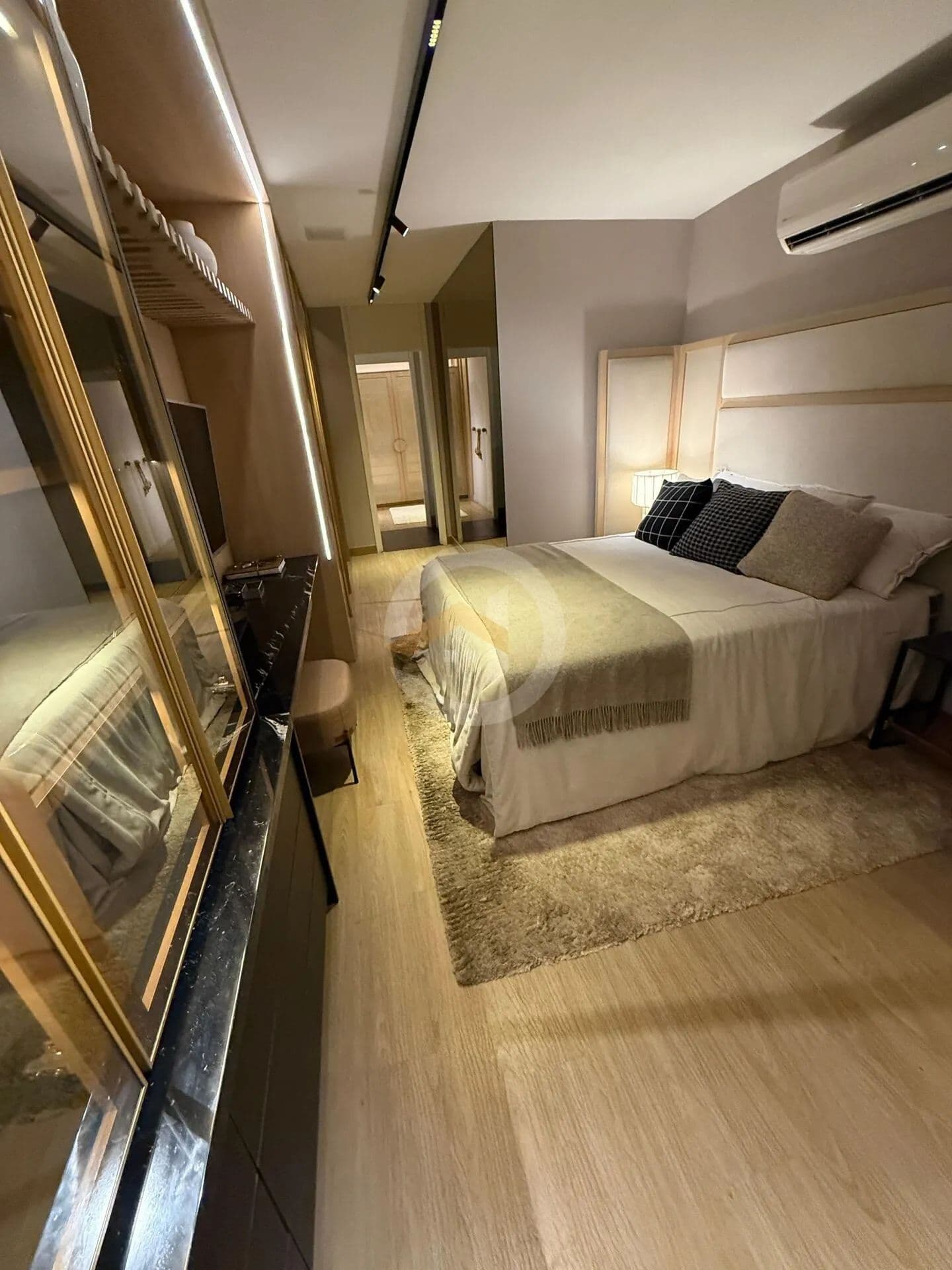 Apartamento próximo a Praça do Sol de 3 suítes com 130m2 - Setor Oeste - Goiânia