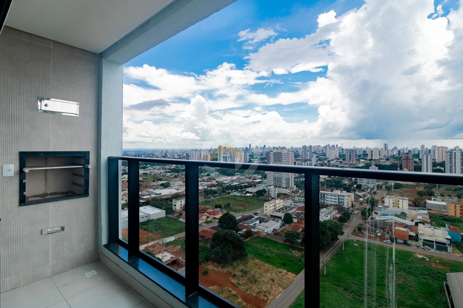 Apartamento à Venda, 3 Quartos c/Churrasqueira, Setor Vila Rosa