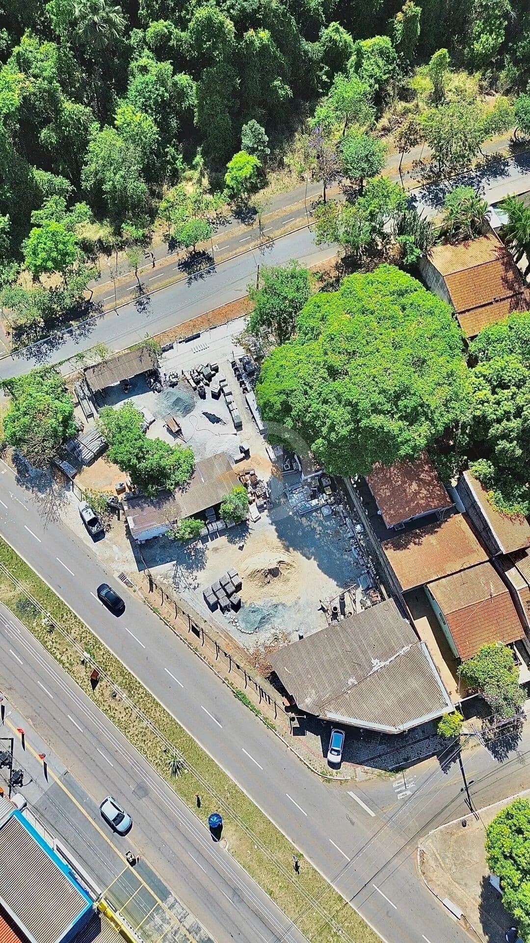 Terreno Comercial à Venda, 1.632m2, na Avenida Madrid, Setor Faiçalville