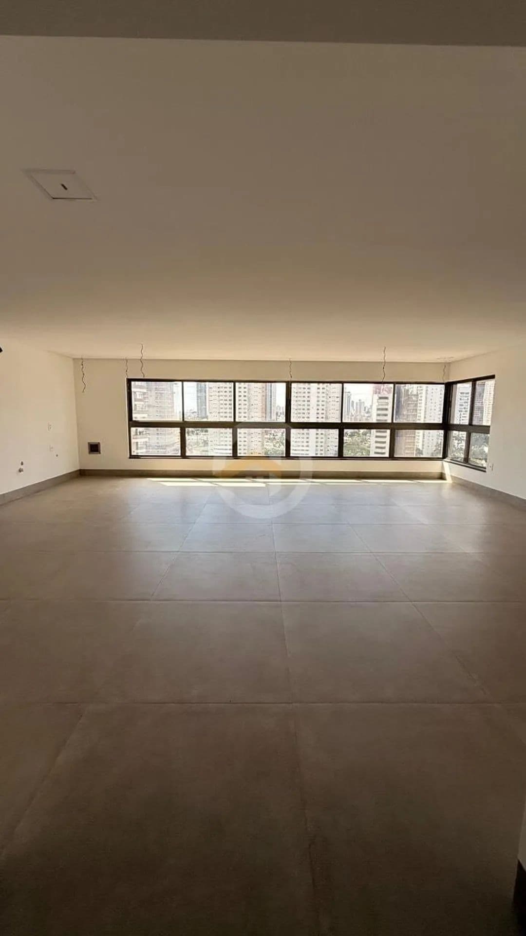 Apartamento com armários de 3 suítes, Setor Marista