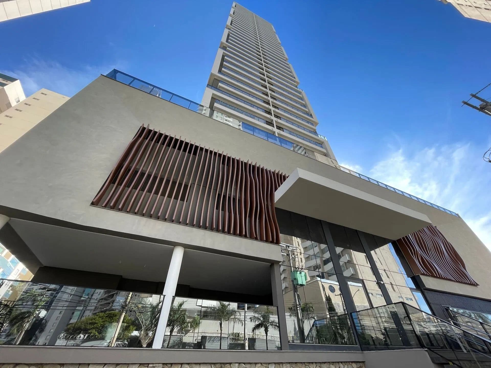 Apartamento 3 suítes no Jardim Goiás