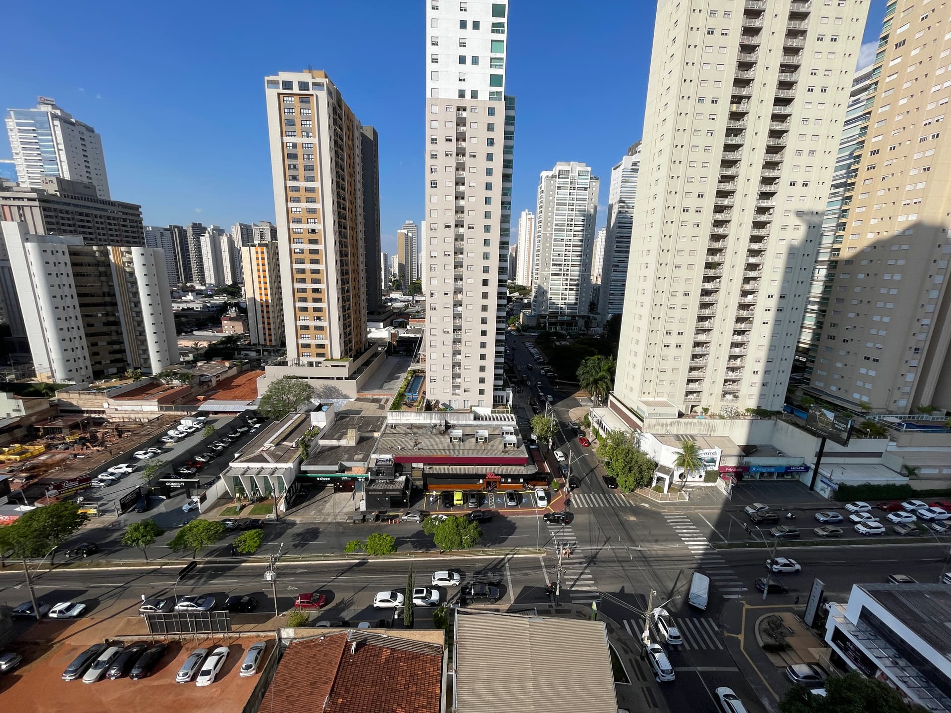 Apartamento 3 suítes no Setor Bueno