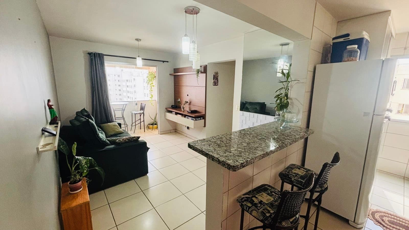 Apartamento à venda Condomínio Pedra do Sol 2 quartos 1 suíte 2 vagas, andar alto no Residencial Eldorado