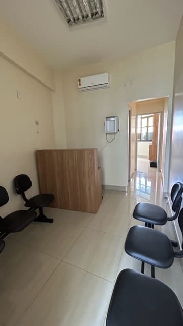 Sala comercial no centro para alugar Ed.Moacir Teles