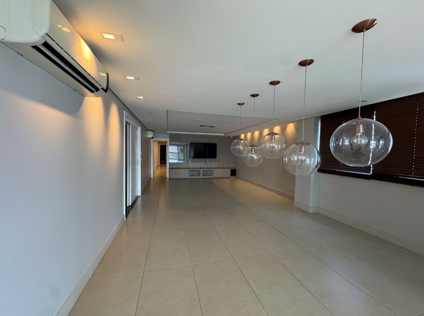 Apartamento 4 Suítes à Venda, 308m2, na Nova Suíça