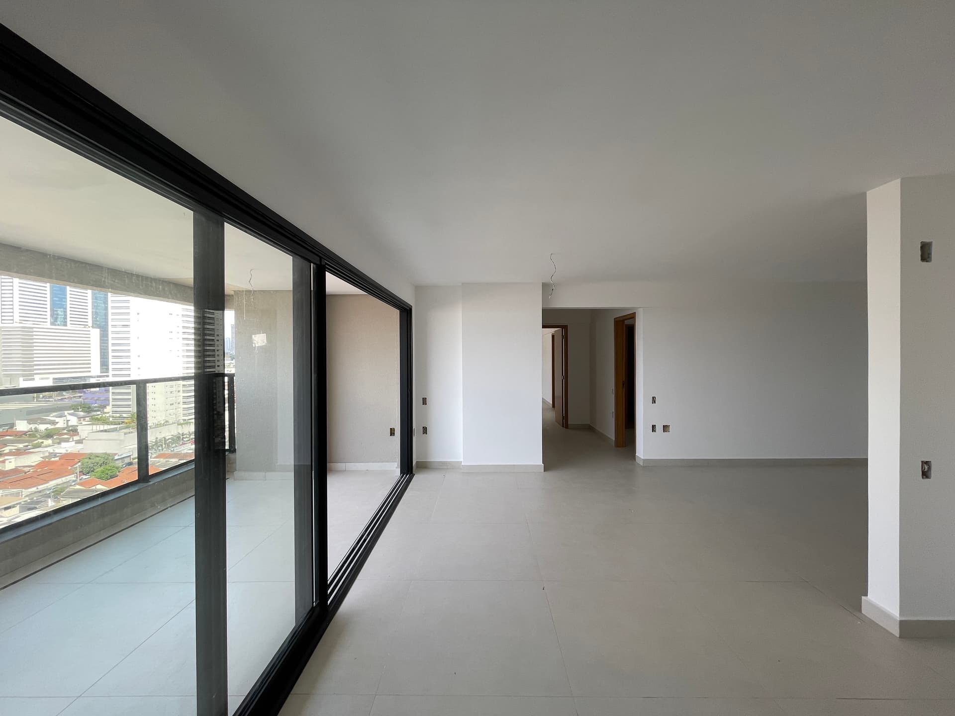 Apartamento 3 suítes no Setor Bueno