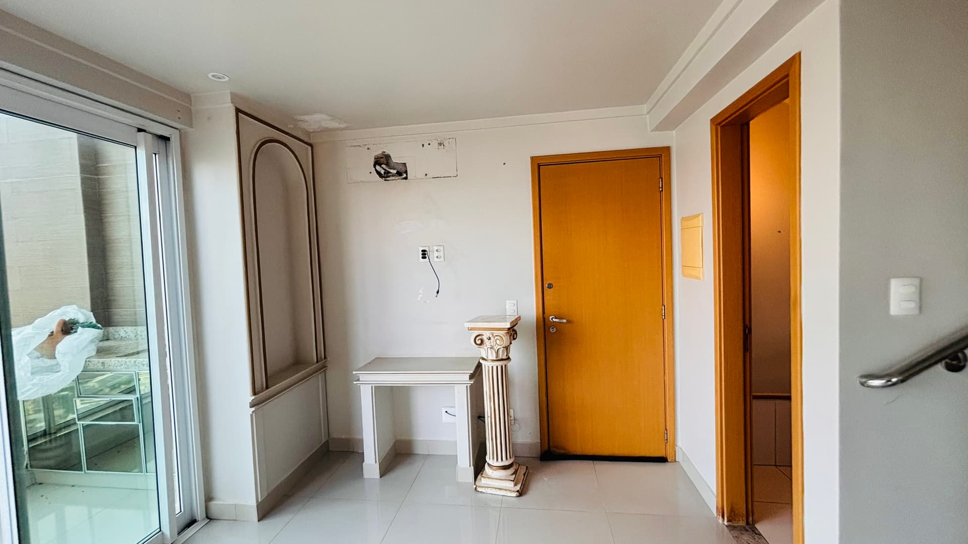 APARTAMENTO DUPLEX COM ARMÁRIOS PARA LOCAÇÃO – EASY LIFE | GOIÂNIA