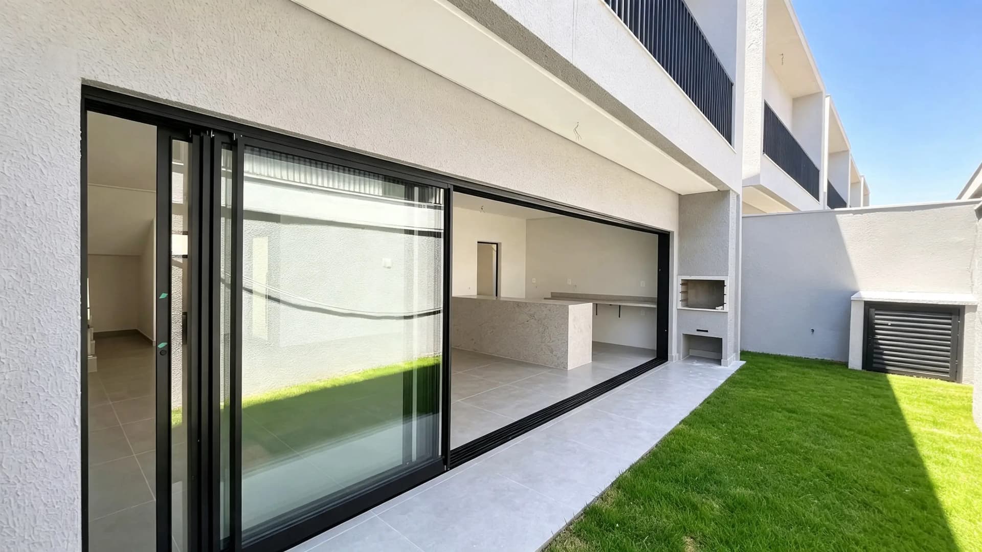 Sobrado Á Venda | 3 Quartos Suítes | Mobiliado | 179M² | Setor Faiçalville | Goiânia - GO