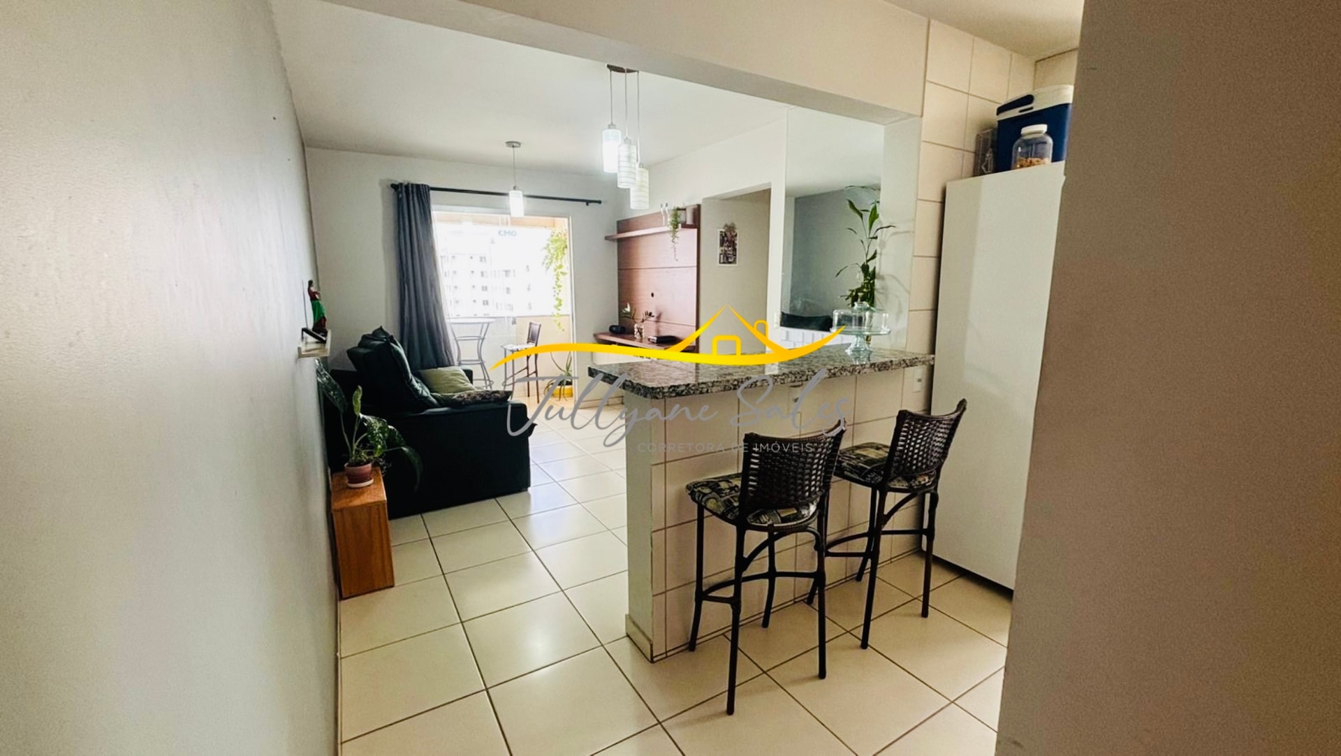 Apartamento à venda Condomínio Pedra do Sol 2 quartos 1 suíte 2 vagas, andar alto no Residencial Eldorado
