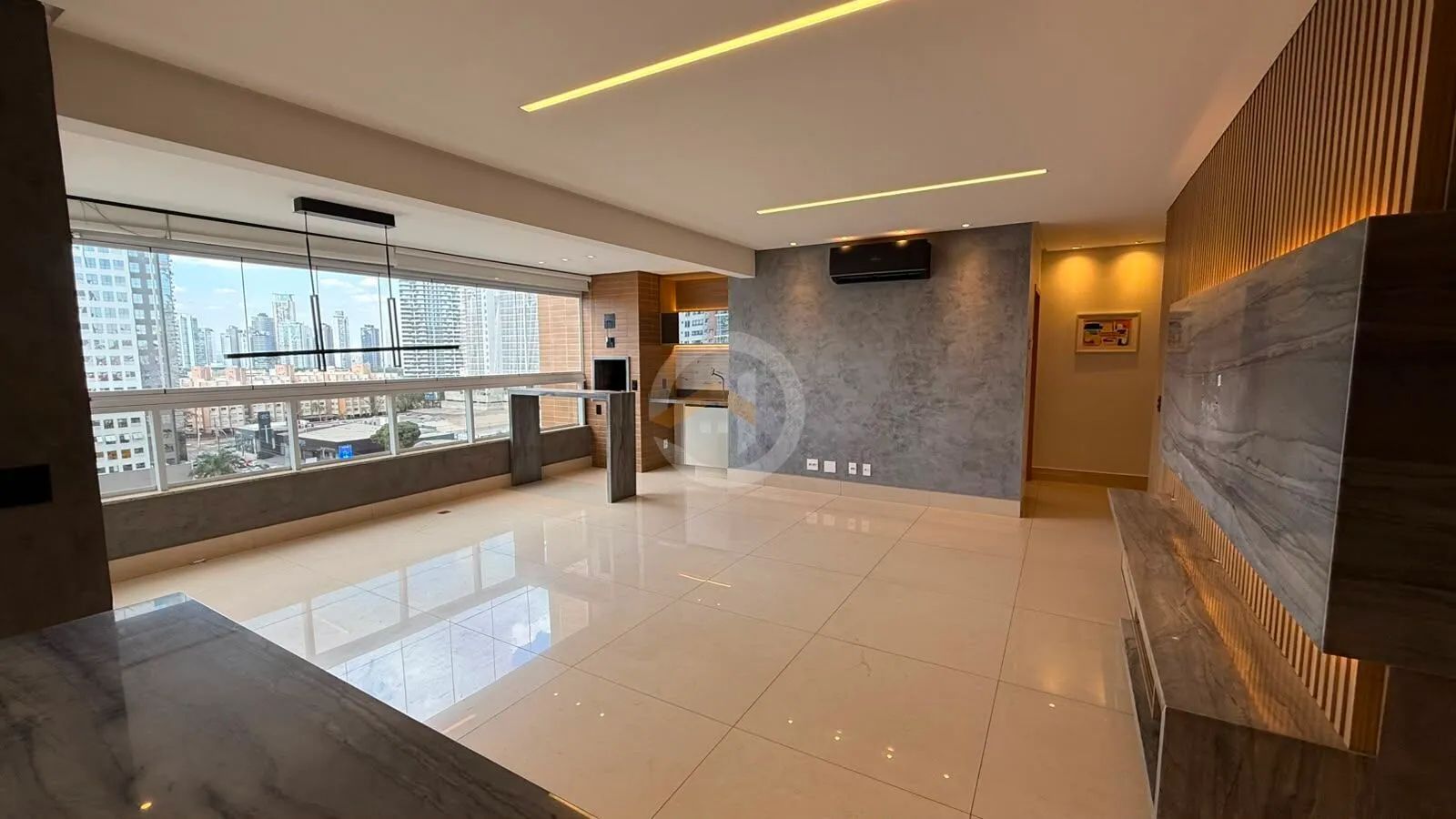 Apartamento 3 suítes com vista livre Nascente no Setor Bueno Goiânia Completo em armários.