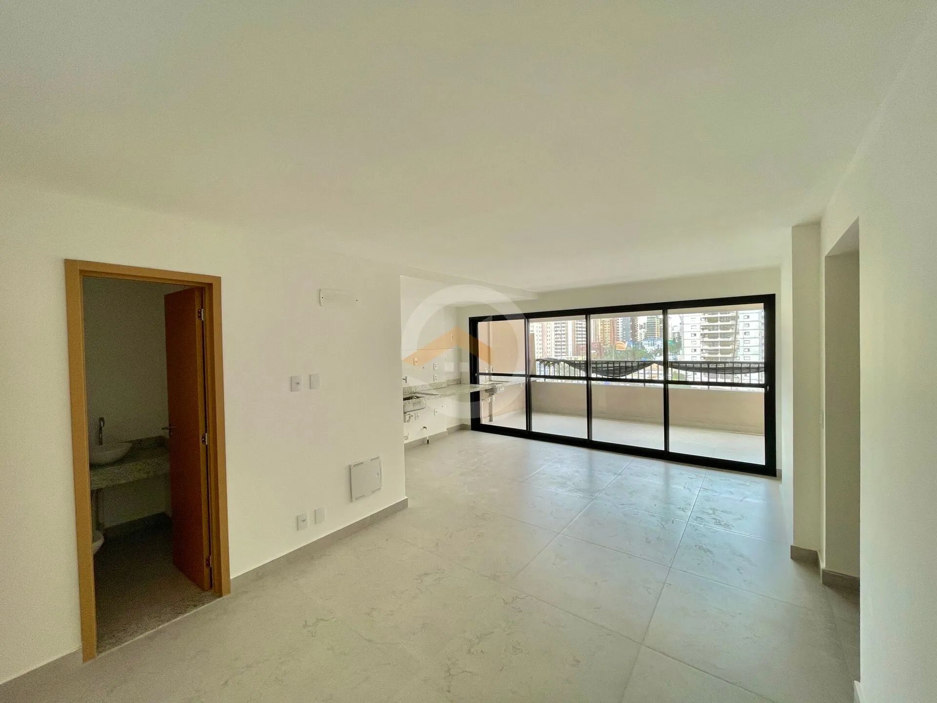 Apartamento 3 suítes no Setor Bueno
