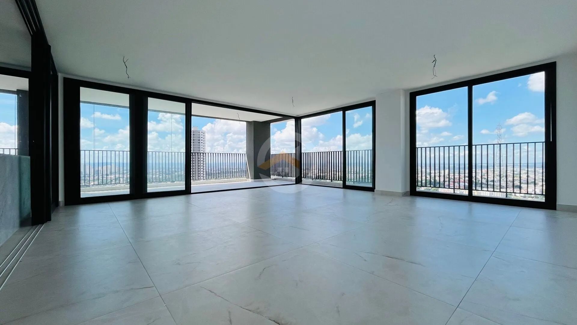 Apartamento 4 Quartos Suítes A Venda, 200M², Setor Serrinha, Goiânia - GO