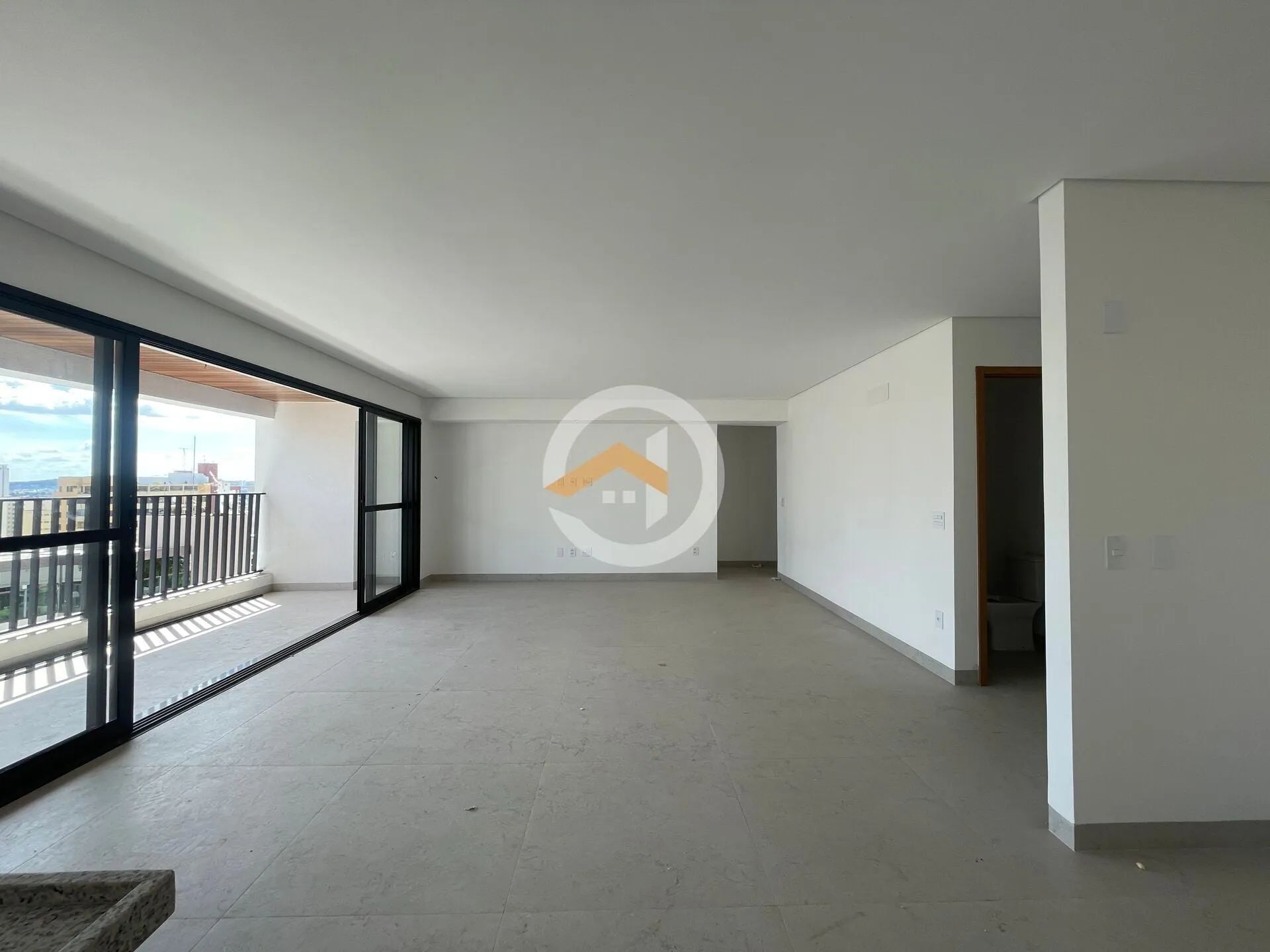 Apartamento de 3 Quartos no Setor Oeste