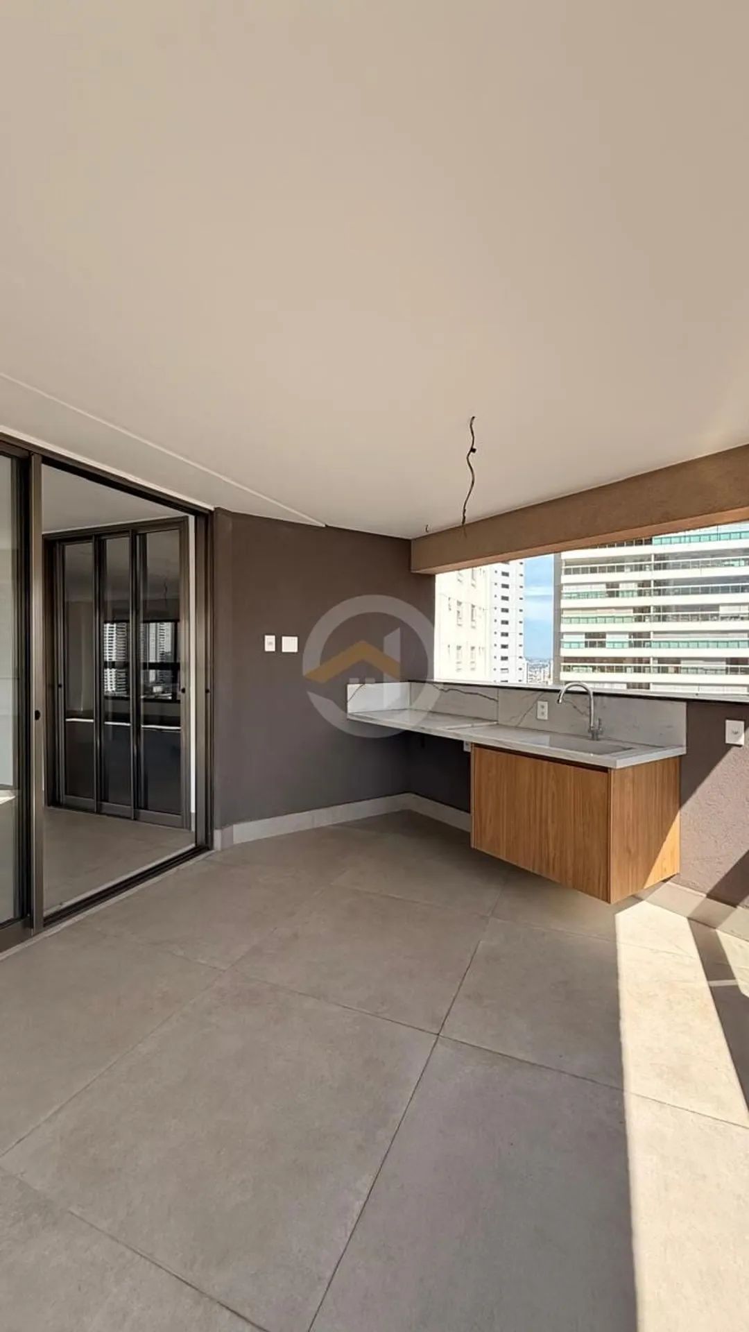 Apartamento de 4 quartos sendo 4 suites ,243 m3,no Setor Marista próximo ao Orion Complex e Praça t2