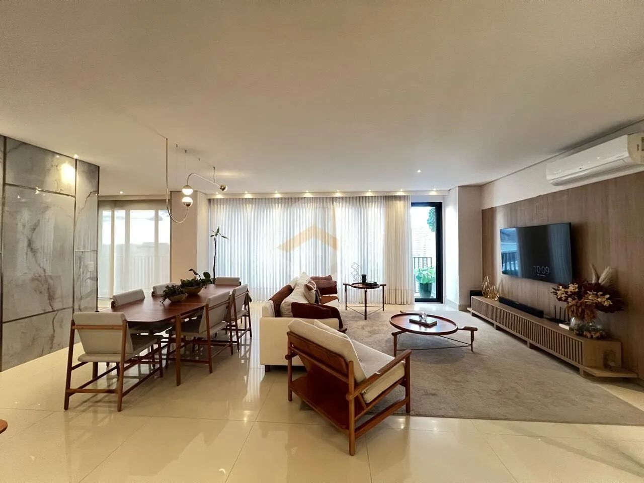 Apartamento mobiliado 3 com suítes Setor Marista
