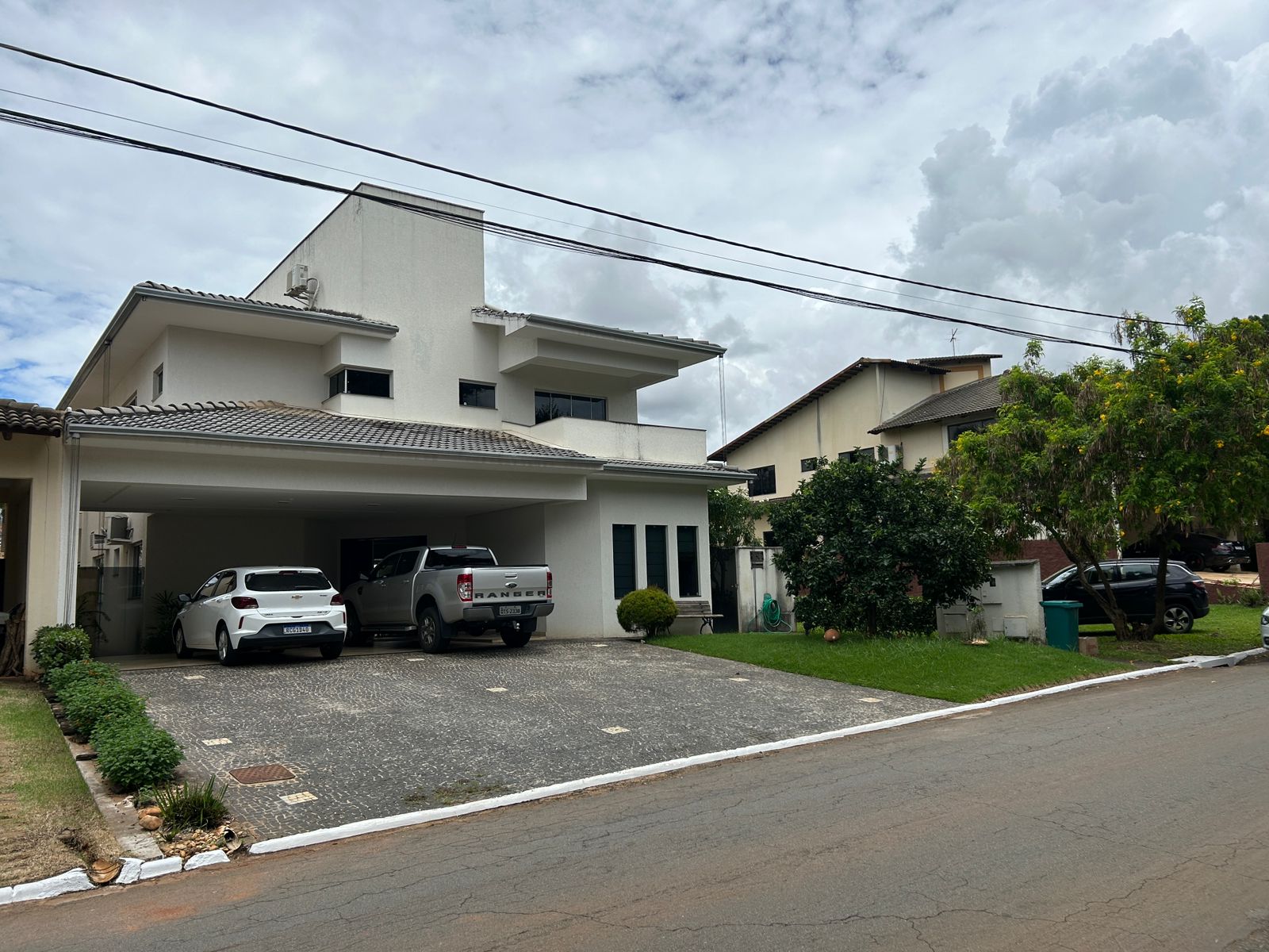 Casa de condominio fechado no Jardins Viena a Venda