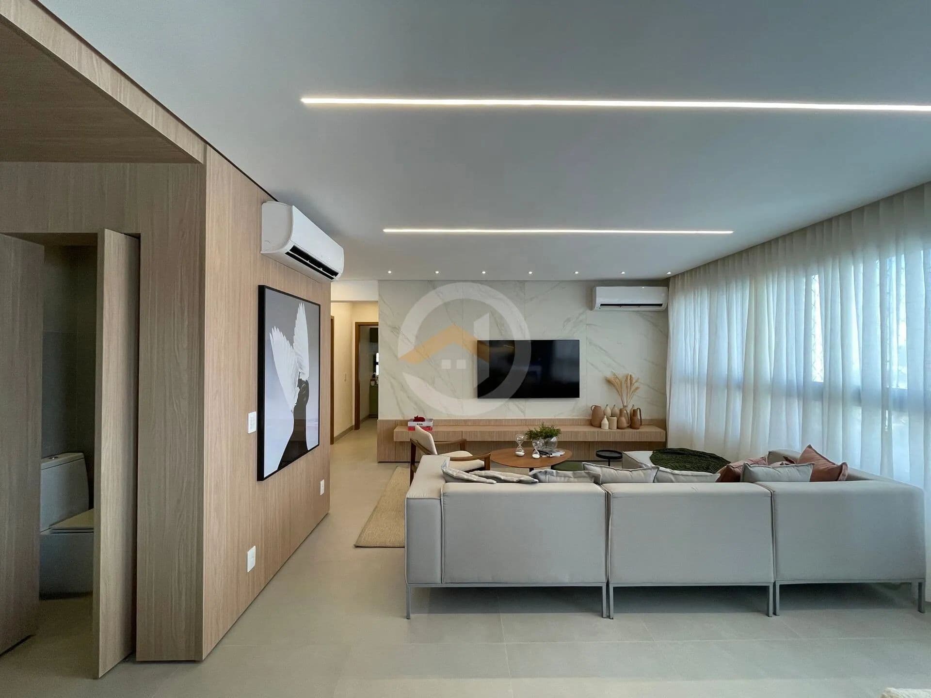 Apartamento com 3 suítes no Setor Bueno