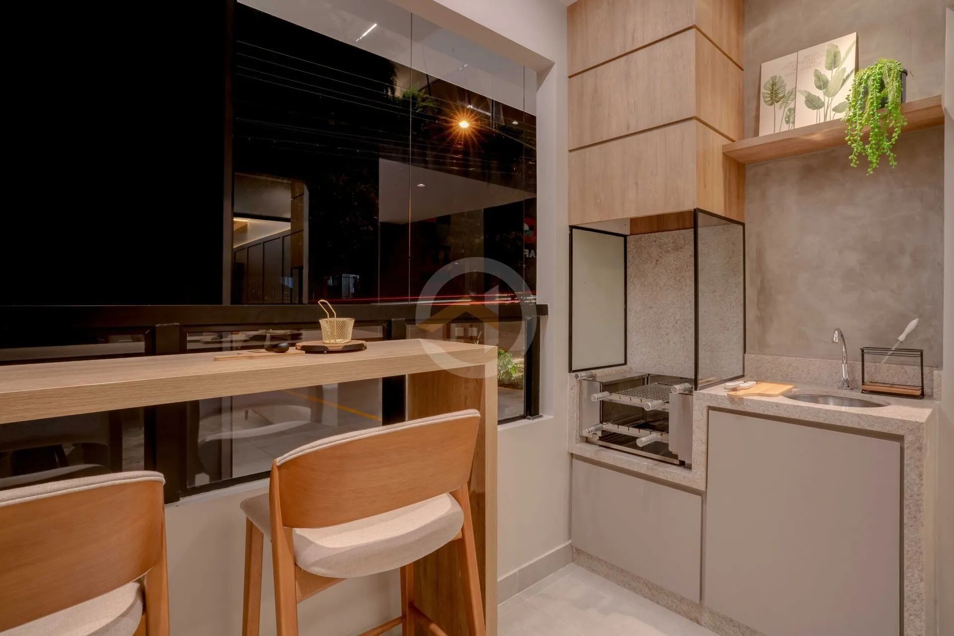 Apartamento 2 Quartos com suite e varanda gourmet com churrasqueira a carvão