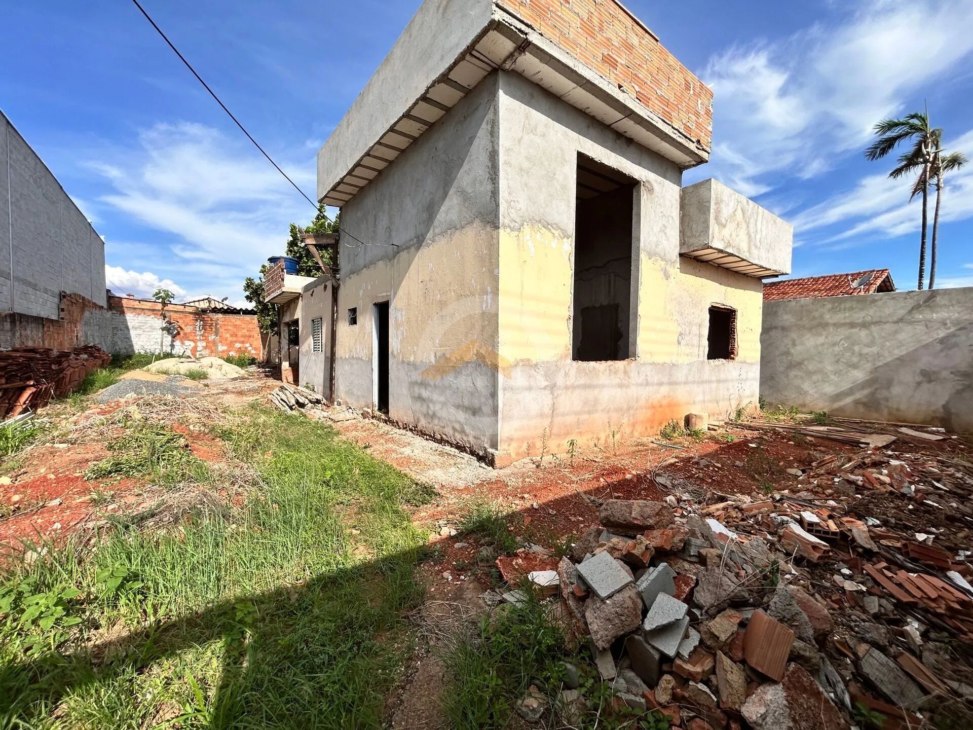 Casa Padrão na vila Alizira Aparecida de Goiânia