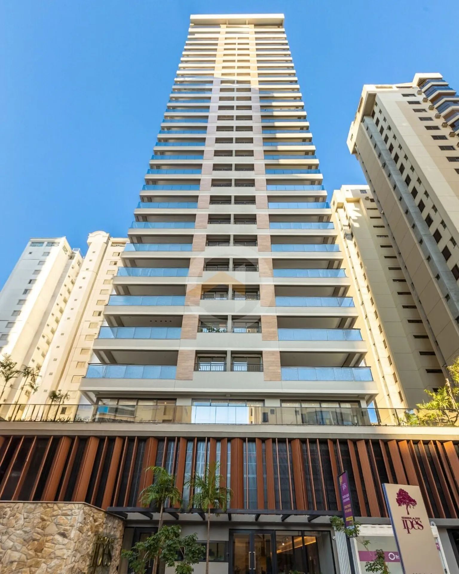 Apartamento de 3 Quartos no Setor Bueno