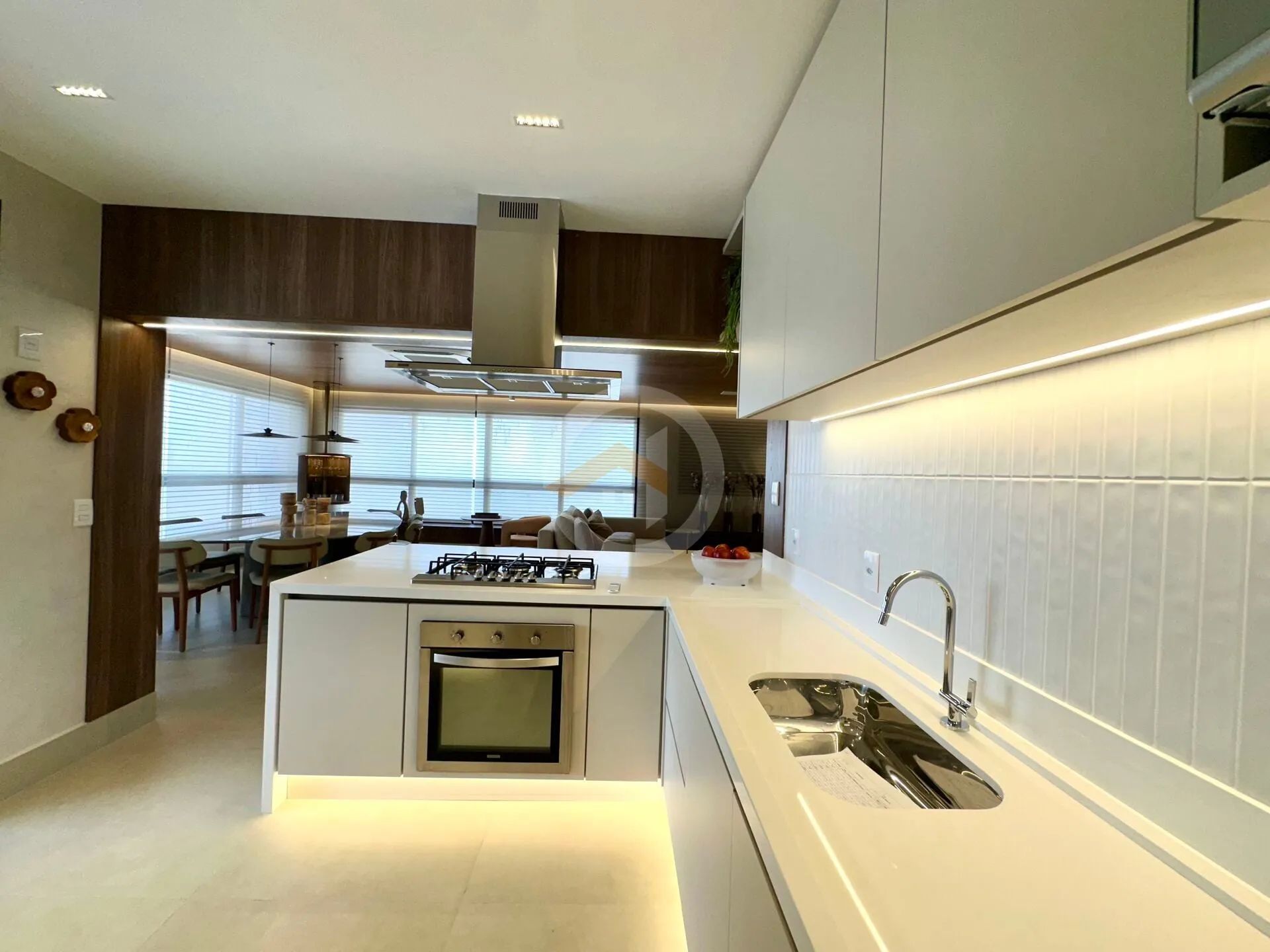 APARTAMENTO NO SETOR OESTE MOBILIADO E DECORADO