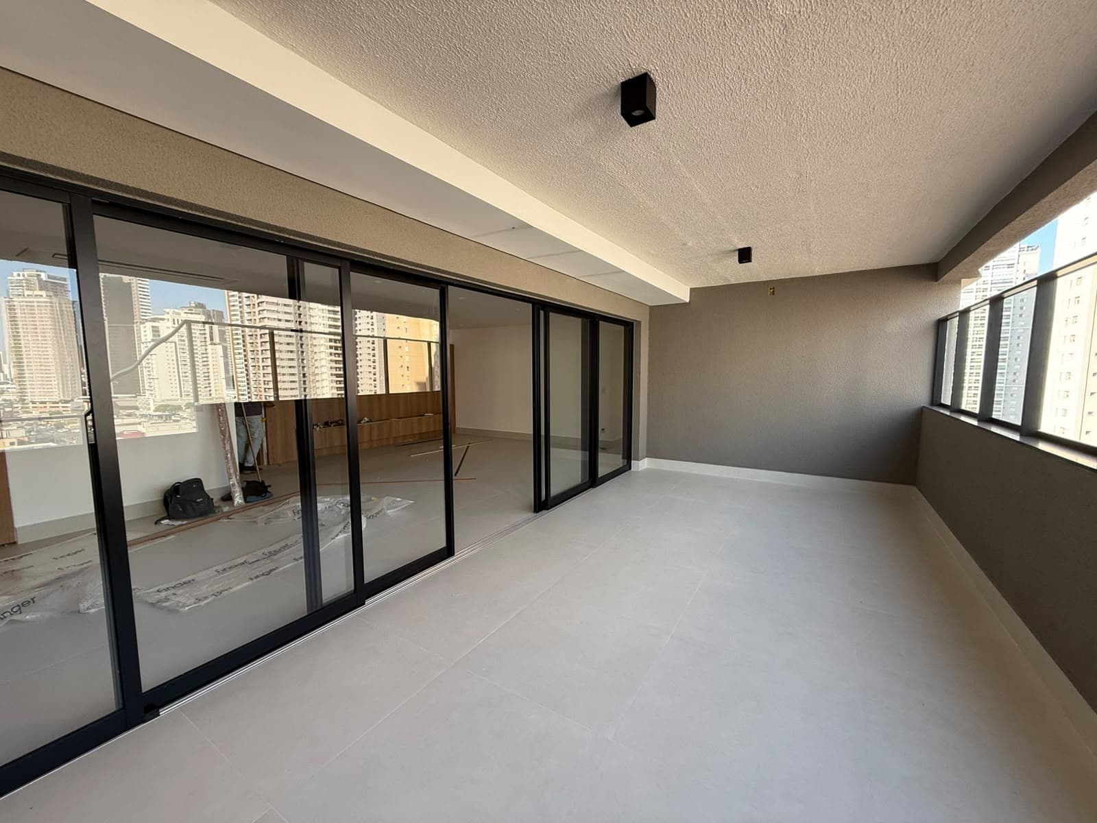 Apartamento 142 m² 3 suítes com piscina privativa ou sem no Setor Bueno