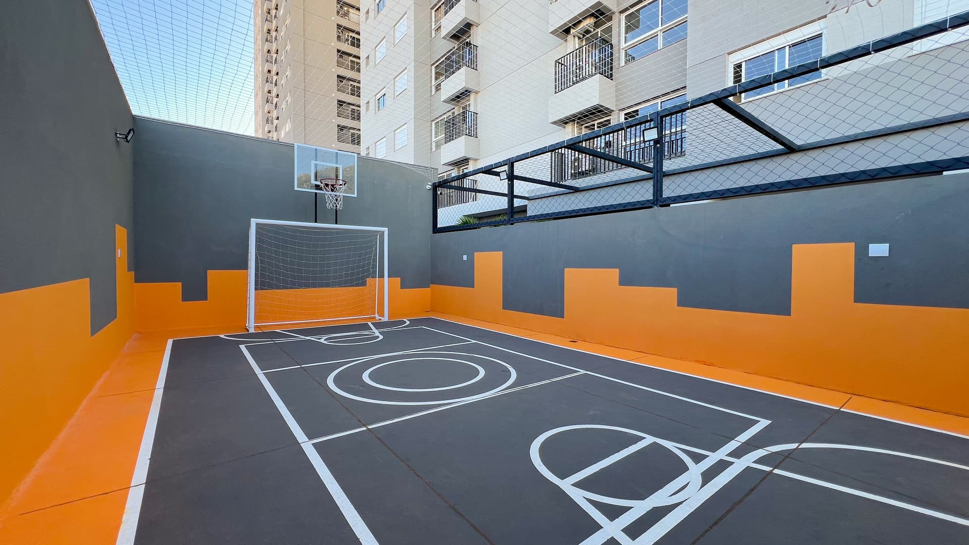 Apartamento 2q com suite em frente ao Parque da Serrinha