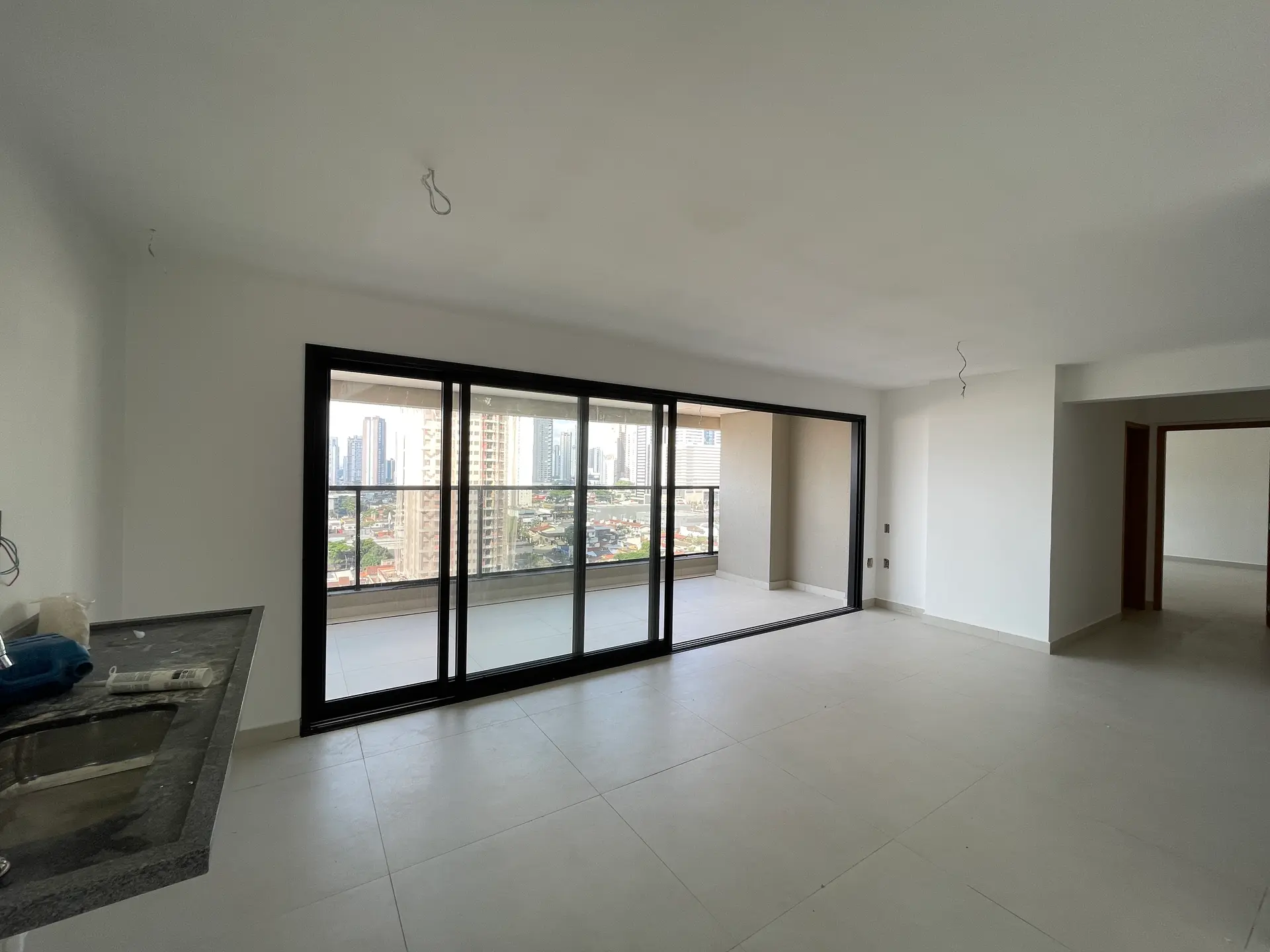 Apartamento de 3 Quartos no Setor bueno com varanda Gourmet