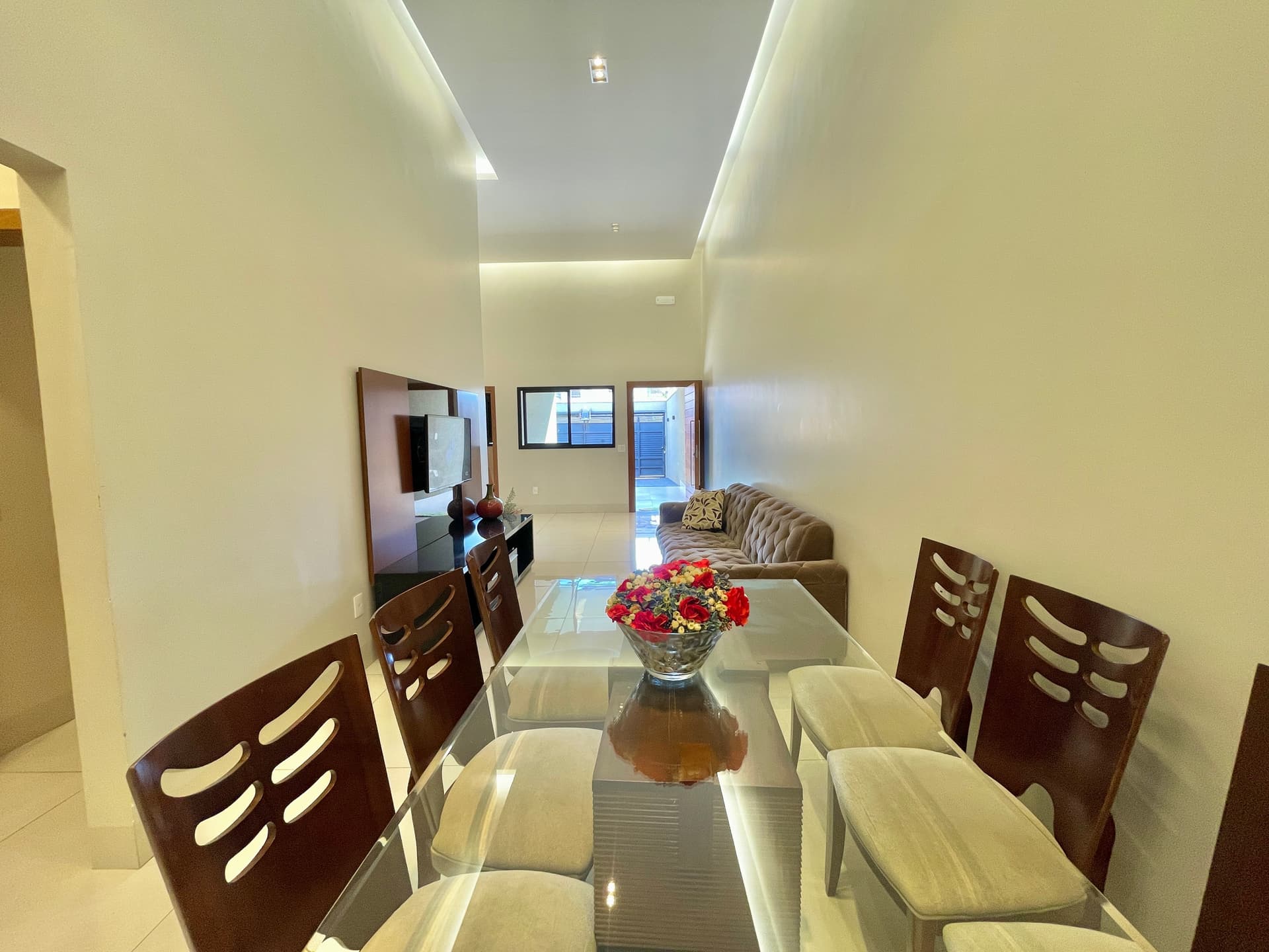 CASA 3 SUÍTES NO JARDIM ATLANTICO