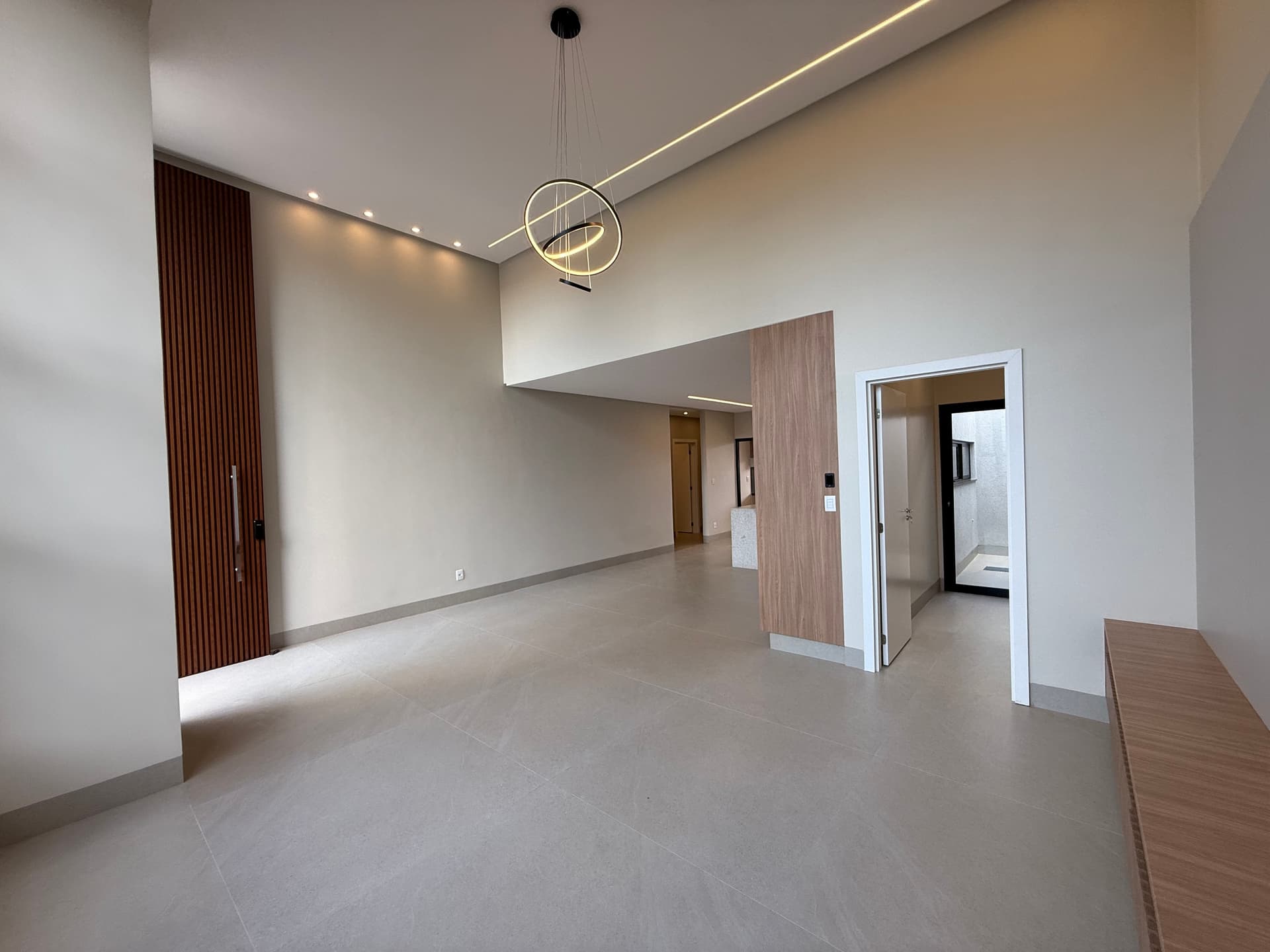 Casa térrea 4 suítes mais office com piscina no Parque Amazônia