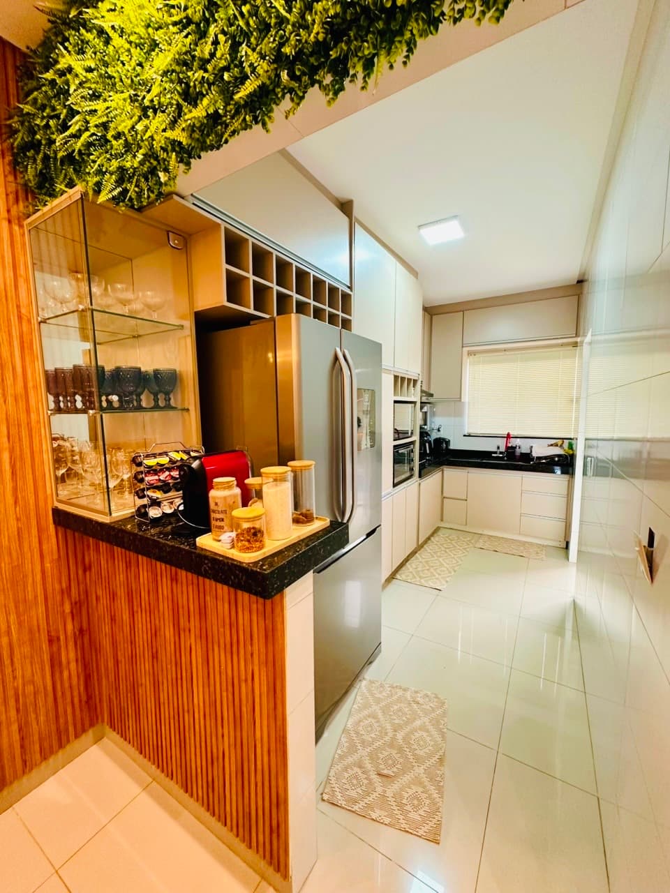 Casa a venda com 3 quartos 1 suíte, espaço gourmet no Setor Moinho dos Ventos