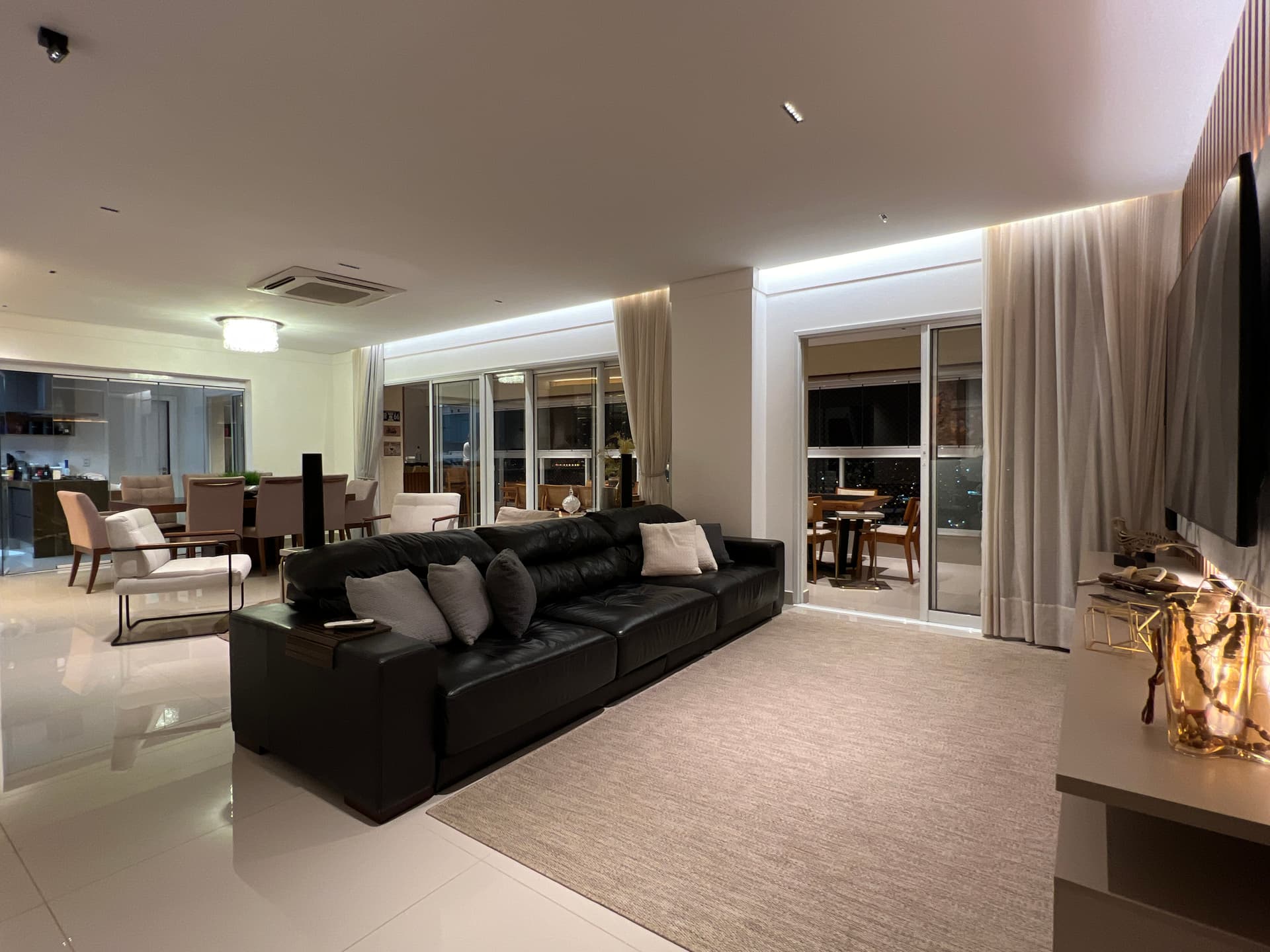 Cobertura Duplex 4 Suites vista livre definitiva