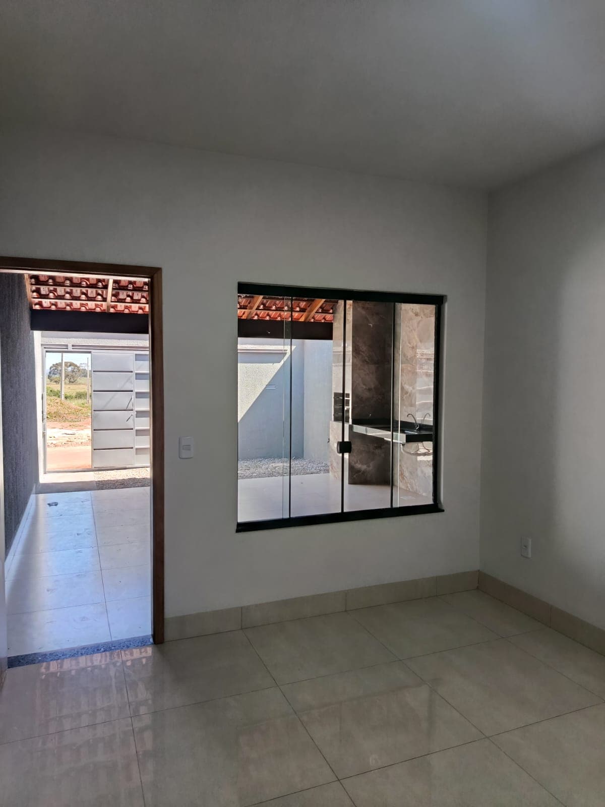 Casa nova 02 quartos - Ótima Localização - Senador Canedo - Go